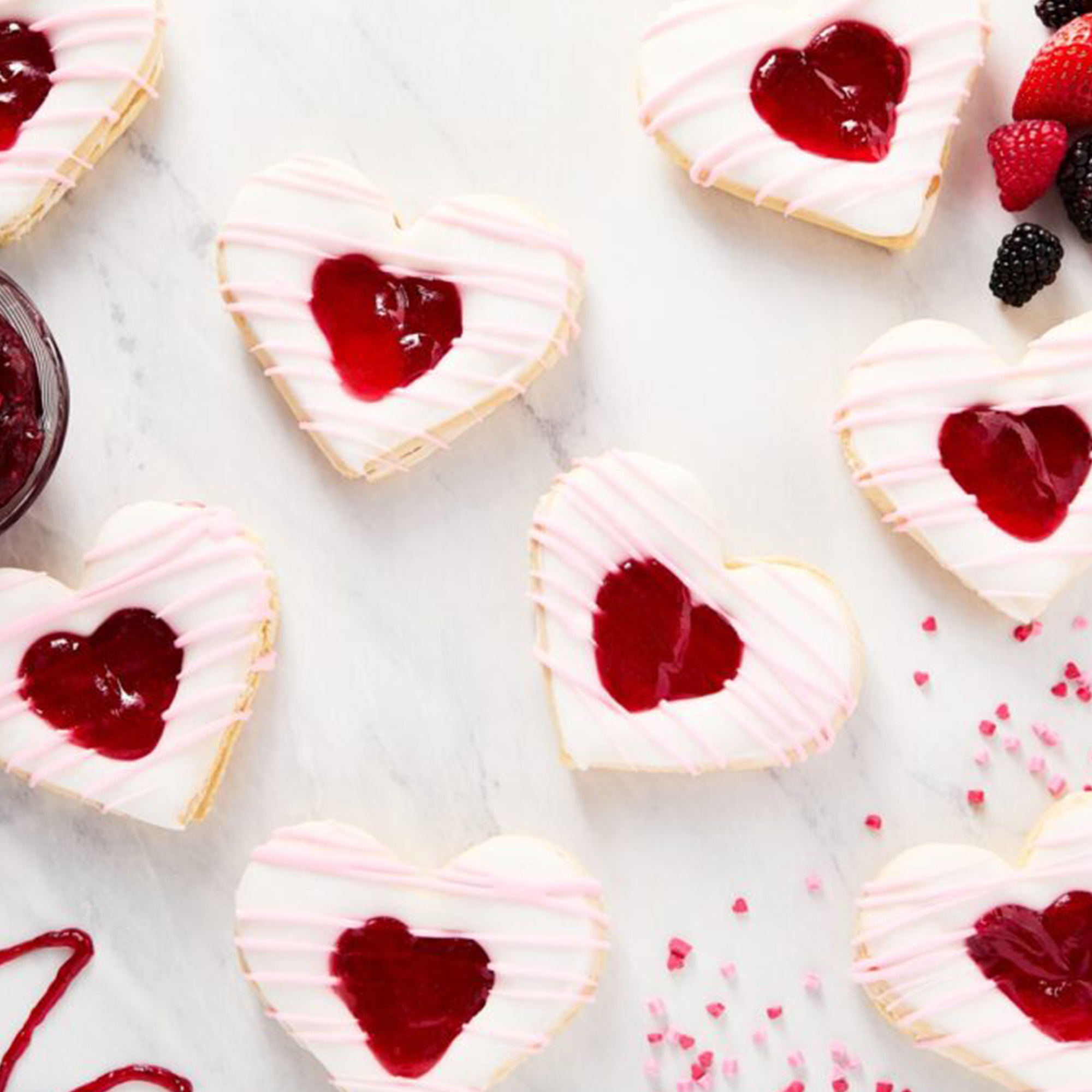 Cake Love Heart Empire Biscuit