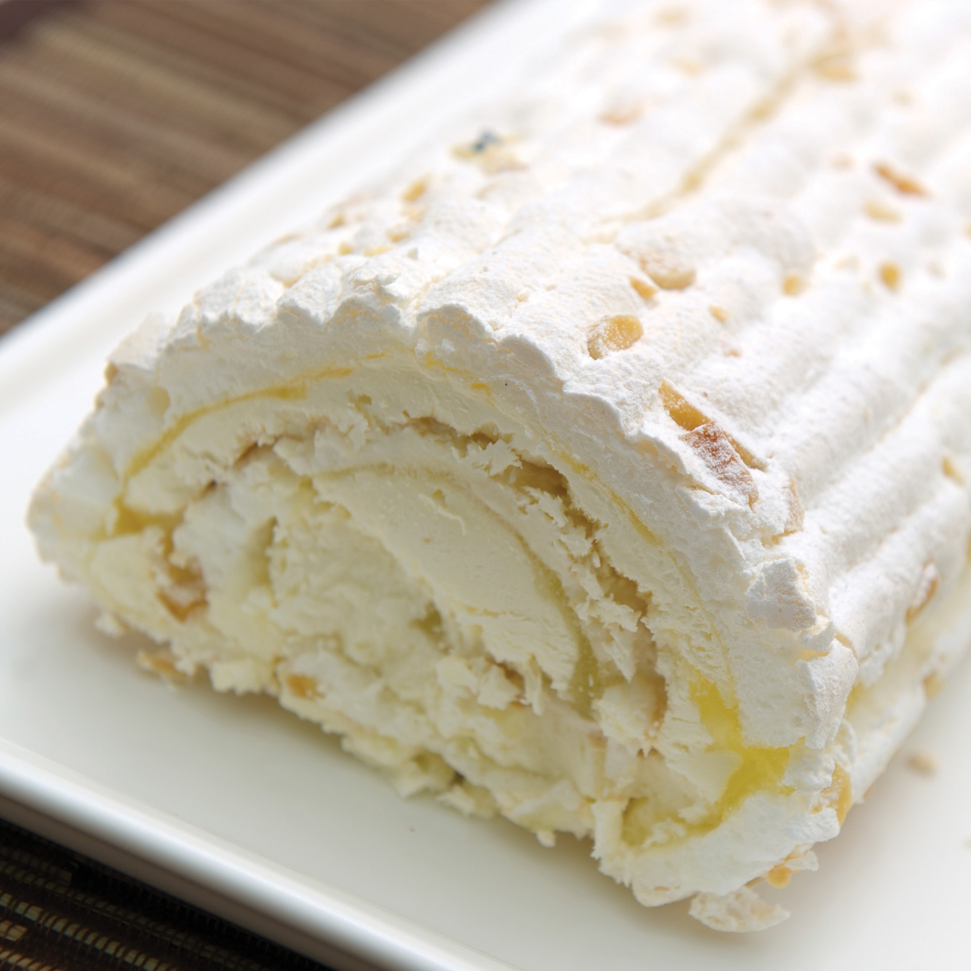 Lemon Meringue Roulade