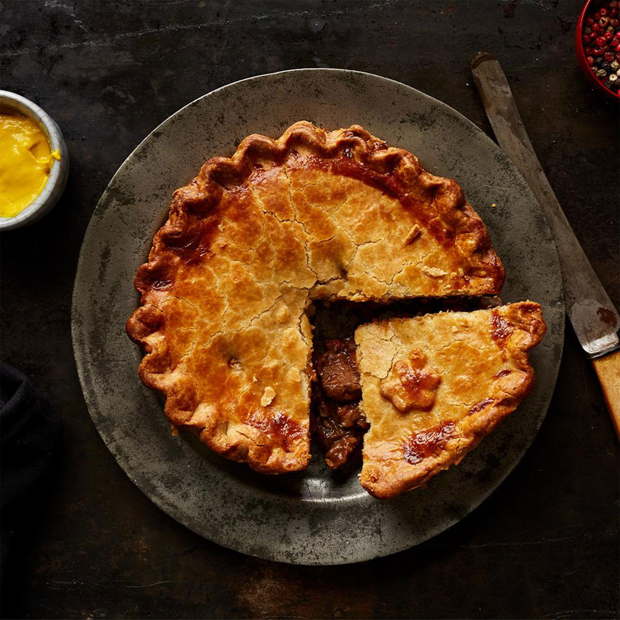 Ocado Steak & Ale Pie Large