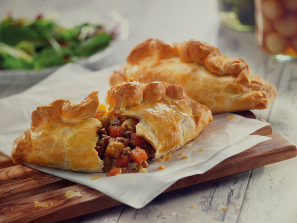 Wrights Unbaked Beef and Vegetable Pasty