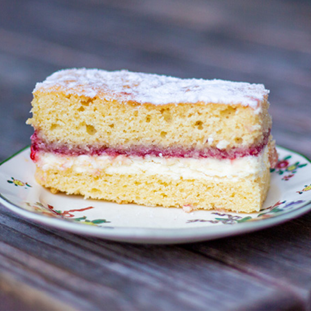 Cakesmiths Queen Vic Traybake