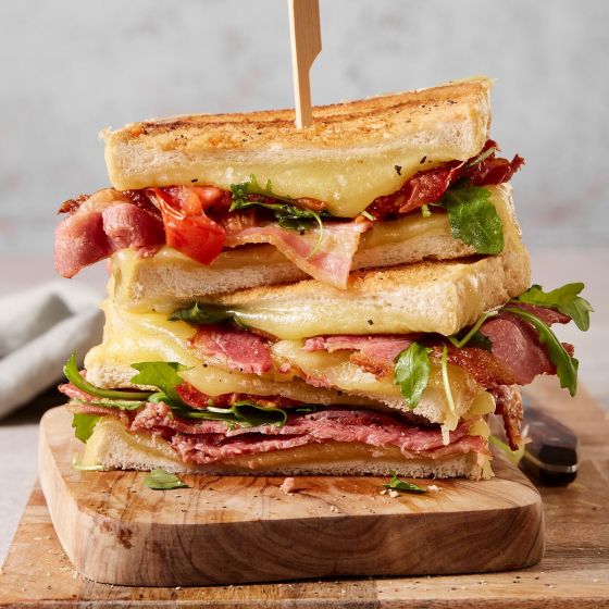 Chefs' Selections Extra Thick Sliced White Sandwich Bread 16+2